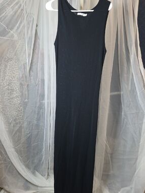 #225 Erik Stewart Classic Black Sleeveless Maxi Dress — Unbranded